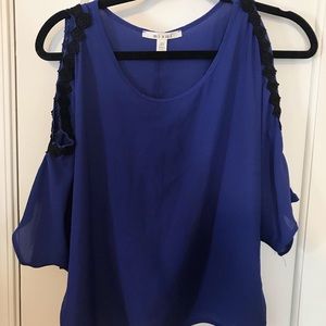 Francesca’s open shoulder Blouse